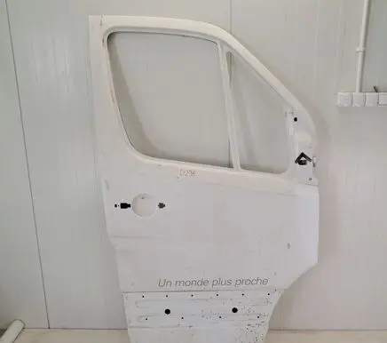Mercedes-Benz Sprinter W906 Front door D298