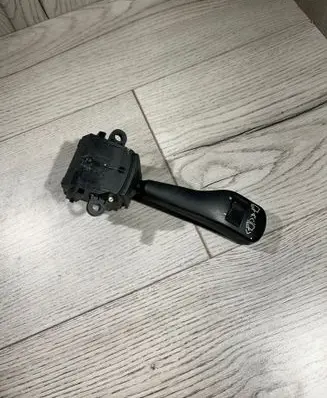 BMW 5 E39 Wiper control stalk 8363669 01204020