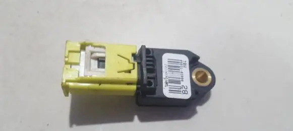 Toyota Auris 150 Airbag deployment crash/impact sensor 8983102080 89831-02080