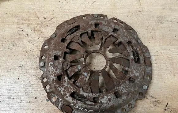 Opel Corsa D Pressure plate 4118E0101