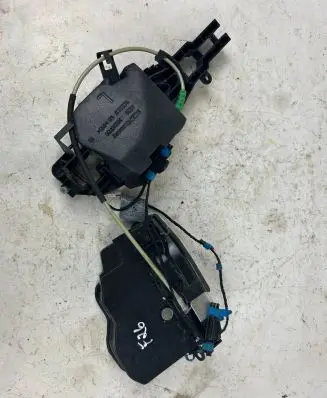 BMW X4 F26 Front door lock 7331739 5121 438971