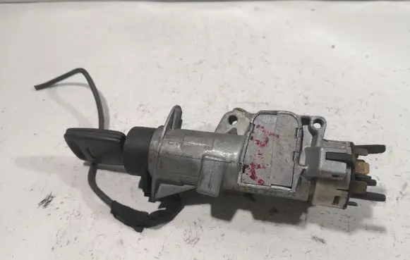 Audi A4 S4 B5 8D Ignition lock 4D0905851E