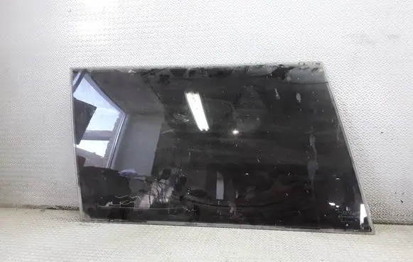 Jeep Cherokee Rear side window