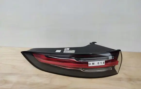 Porsche Cayenne (9Y0 9Y3) Rear/tail lights 9Y0945095D