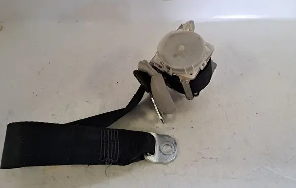 Toyota Corolla Verso AR10 Third row seat belt 735700F010C0
