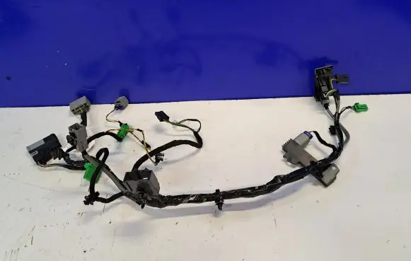 Volvo S60 AUX in-socket connector 31374415