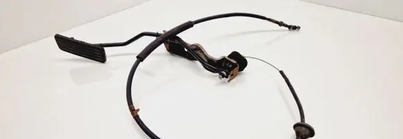 Subaru Forester SG Accelerator throttle pedal 3050