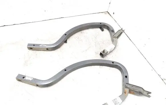 Toyota Avensis T270 Tailgate/trunk/boot hinge 