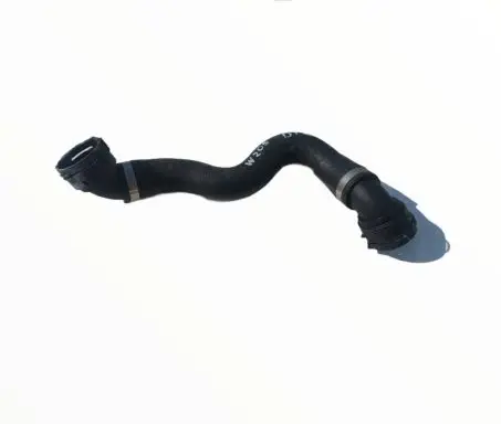Mercedes-Benz C W205 Engine coolant pipe/hose A2055017484