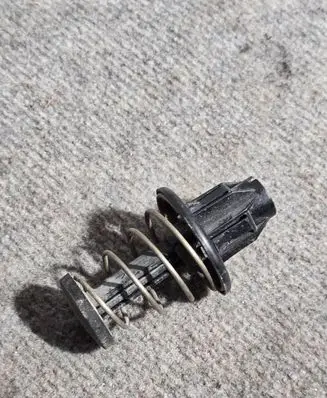 Mercedes-Benz E W213 Other engine bay part A2058800027