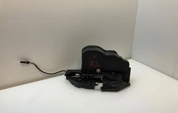BMW 7 F01 F02 F03 F04 Rear door lock 7185687 A053702