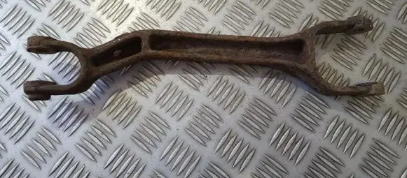 Volvo XC90 Rear upper control arm/wishbone