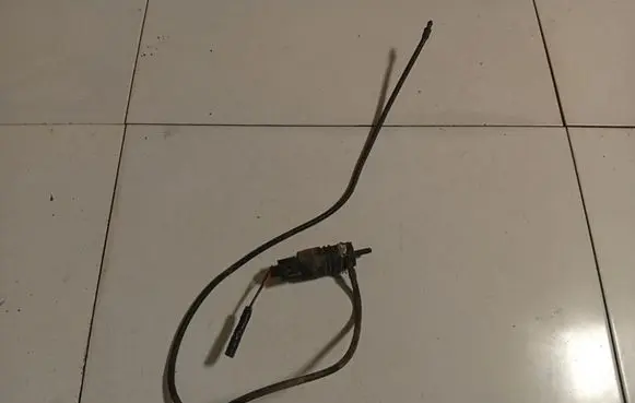 Honda Civic Windscreen/windshield washer pump 3043126