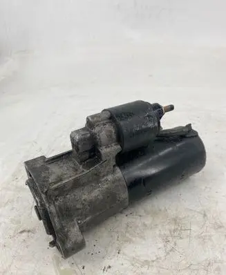 Volkswagen PASSAT B5.5 Starter motor 001124020