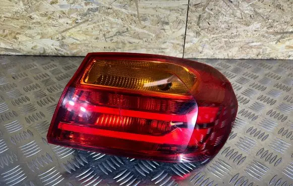 BMW 4 F32 F33 Rear/tail lights 2572168 618000E13484