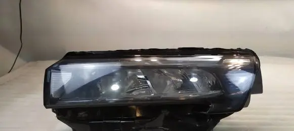 Nissan Townstar Headlight/headlamp 260609142R 1006E00E 1016F00E