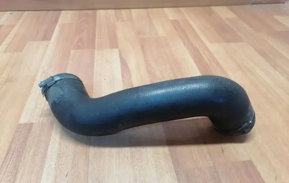 Jaguar XF X250 Intercooler hose/pipe 9X236F072AD C2Z4532 9X236F072AE