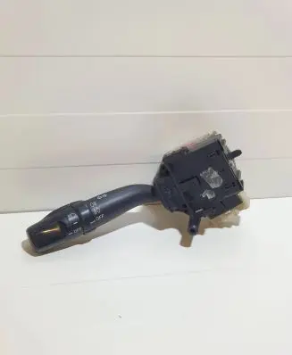 Toyota Avensis T250 Indicator stalk 173650