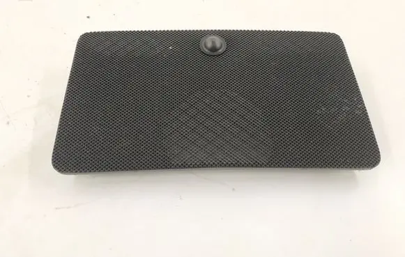 Mercedes-Benz C W204 Dash center air vent grill 2046800489 A2046800489
