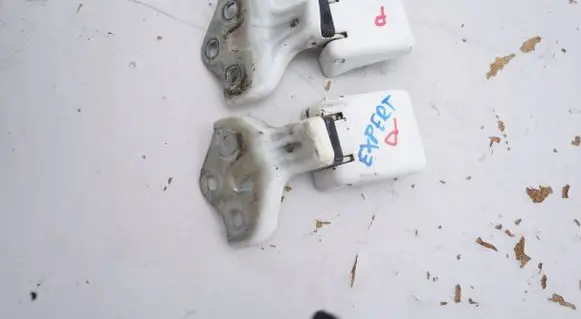 Peugeot Expert Tailgate/trunk/boot hinge