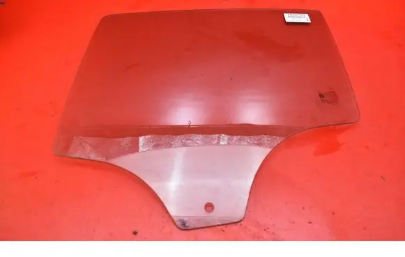 Opel Corsa E Rear door window glass 