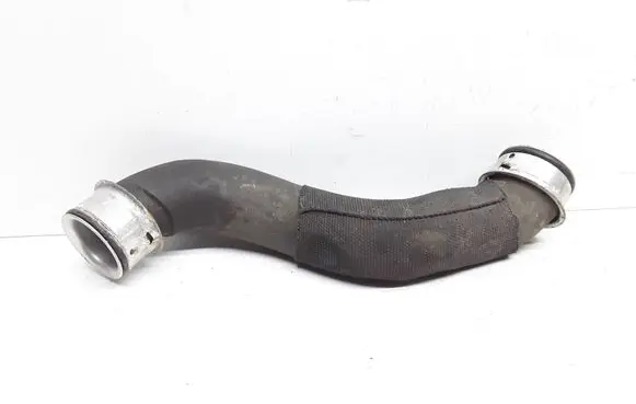 Mercedes-Benz C W204 Engine coolant pipe/hose A2125018282