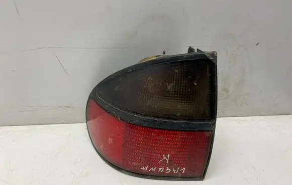 Renault Laguna I Rear/tail lights