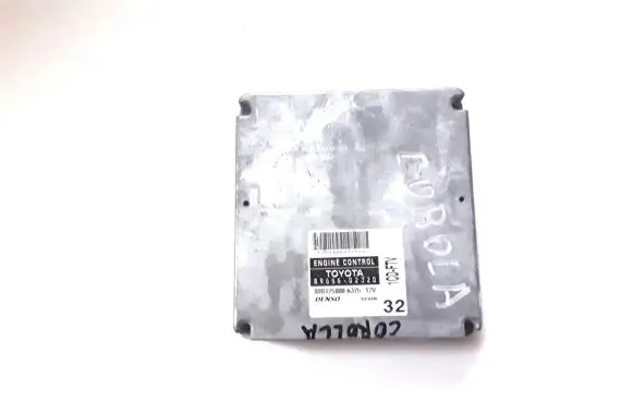 Toyota Corolla E120 E130 Engine control unit/module 8966602320