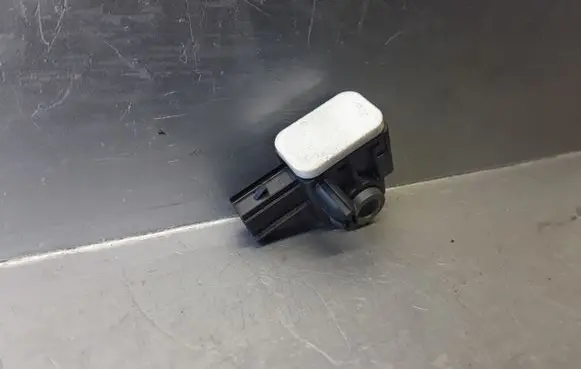 Volvo V60 Airbag deployment crash/impact sensor 31334336