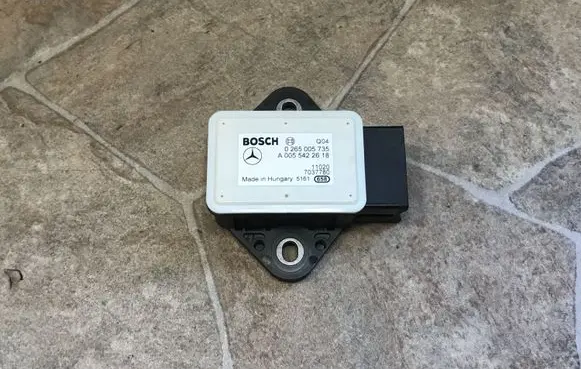 Mercedes-Benz E W212 Acceleration sensor A0055422618
