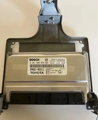 Toyota Yaris Engine control unit/module 896610D211 1039S05568 0261208036
