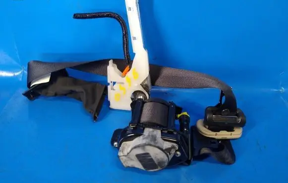 Nissan Sentra B17 Front seatbelt 868843SG8A