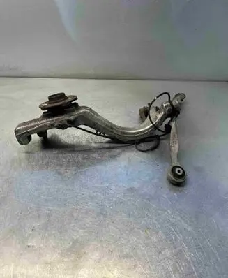 Audi A6 S6 C5 4B Front wheel hub spindle knuckle 4b3258G