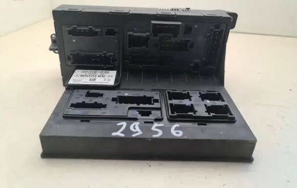 Mercedes-Benz E W211 SAM control unit 2115453901