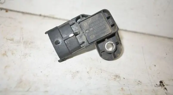 Opel Zafira C Air pressure sensor 55568175
