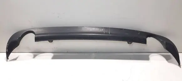 Front bumper lip