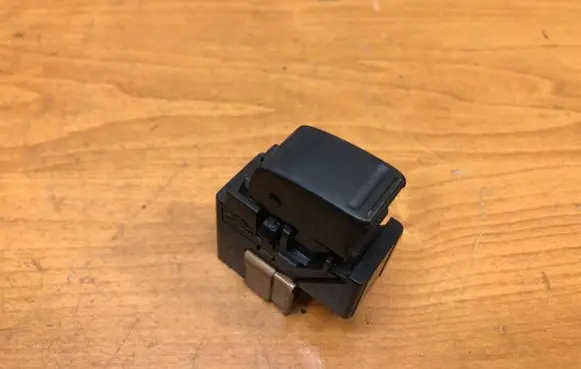 Subaru Impreza II Electric window control switch