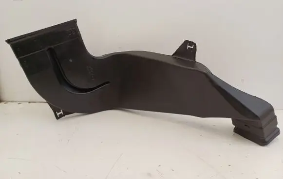 Audi S5 F5 Cabin air duct channel 8W0819806A
