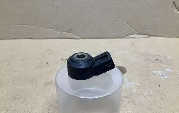 Detonation knock sensor