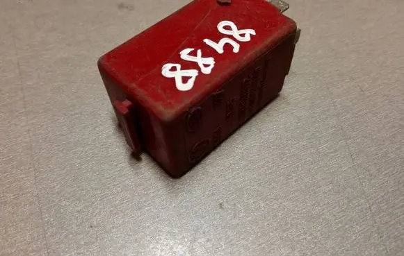 BMW 5 E34 Other relay 4RD00591200 61351389002