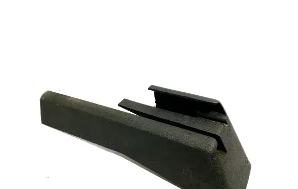 Volkswagen Touareg I Front driver seat rail trim 7L0881480 4710000