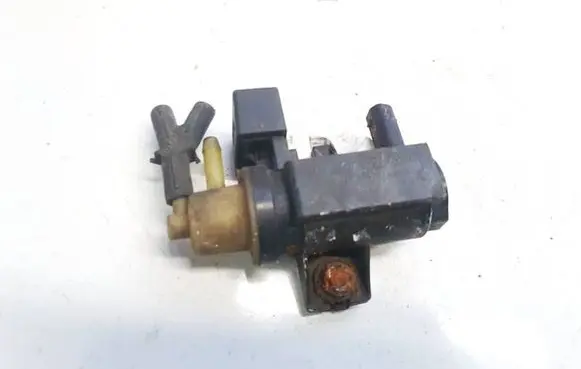 Mercedes-Benz Sprinter W906 Turbo solenoid valve a0061536628 7.00782.02