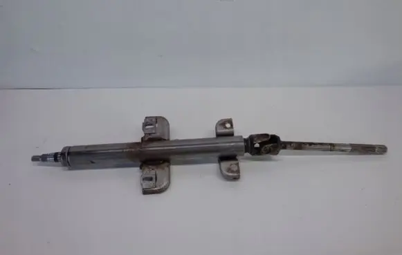 Mitsubishi Pajero Steering wheel axle