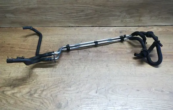 Volkswagen PASSAT B6 Fuel line pipe