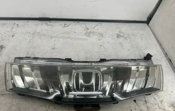 Honda Civic Front bumper upper radiator grill 0315203010