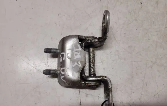 Toyota Avensis Verso Rear door upper hinge