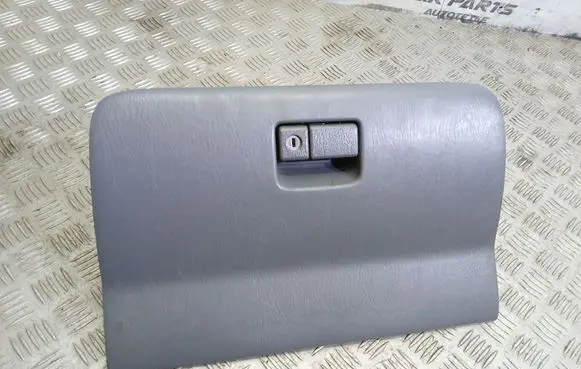 Toyota RAV 4 (XA20) Glove box set 