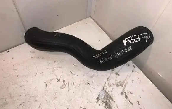 Volvo XC90 Engine coolant pipe/hose 30766440 A3374