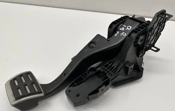 Audi Q2 - Brake pedal 5Q2723058AP
