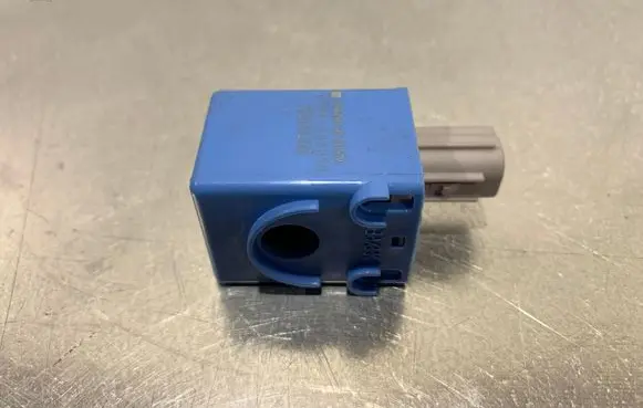Subaru Forester SK Horn buzzer relay 0689004860